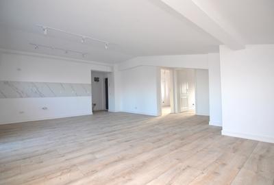 Apartament cu 3 camere semidecomandat în Calea Călărașilor - 6
