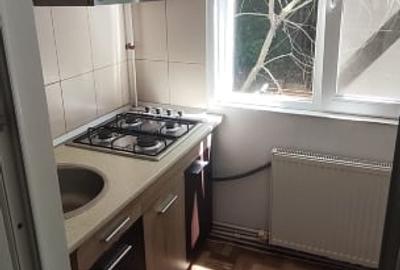 Garsonieră decomandată, mobilată în Tătărași