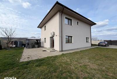 Casă cu 4 camere cu Teren 600 Mp în Apahida