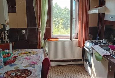 Apartament cu 4 camere decomandat în Central - 10