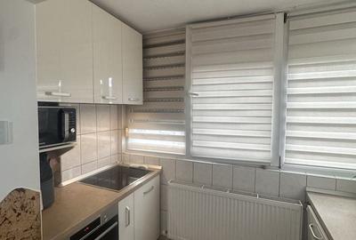 Apartament cu 3 camere decomandat în Decebal - 3