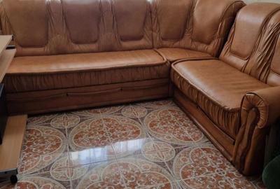 Apartament cu 4 camere decomandat în Central - 2