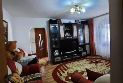 Apartament cu 2 camere semidecomandat în Central - 1