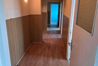 Apartament cu 4 camere decomandat în Central - 4