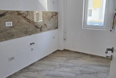 Apartament cu 2 camere decomandat în Girocului