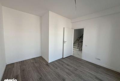 Casă cu 5 camere cu Teren 300 Mp în Central