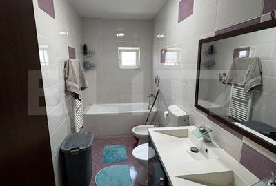 Apartament cu 3 camere în Sud