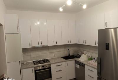 Casă cu 4 camere în Central - 2