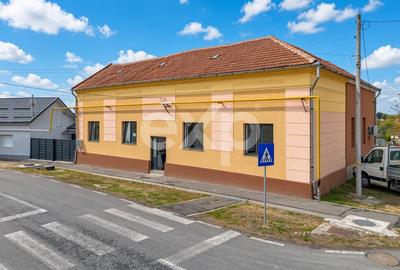 Casă cu 4 camere cu Canalizare în Buziaș