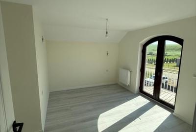 Casă individuală cu 4 camere în Central - 20