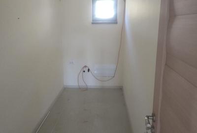 Casă cu 4 camere cu Teren 650 Mp în Spitalul Județean - 8