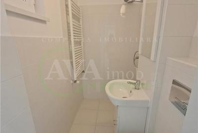 Apartament cu 3 camere în Central - 1