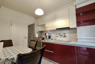 Apartament cu 2 camere decomandat în Tractorul - 13