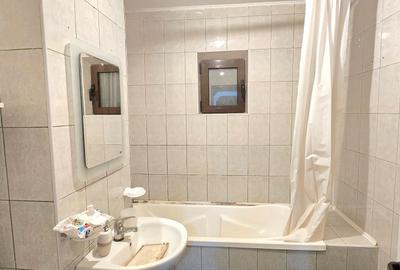 Apartament cu 2 camere decomandat în Galata