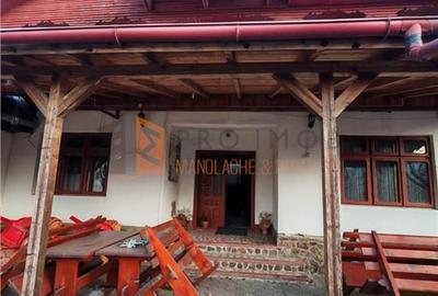 Casă individuală cu 13 camere cu Teren 1063 Mp în Vintilă Vodă - 1