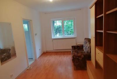 Garsonieră decomandată în Răcădău - 15