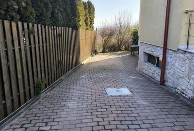 Casă cu 4 camere cu Teren 680 Mp în Europa