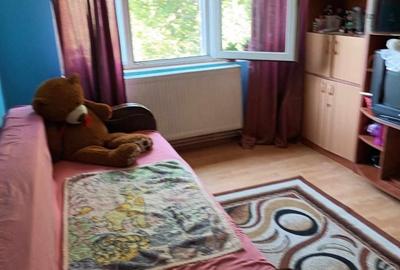 Apartament cu 2 camere semidecomandat în Nicolae Bălcescu