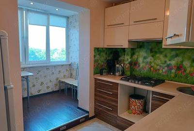 Apartament cu 2 camere semidecomandat în Olimpia-Stadion