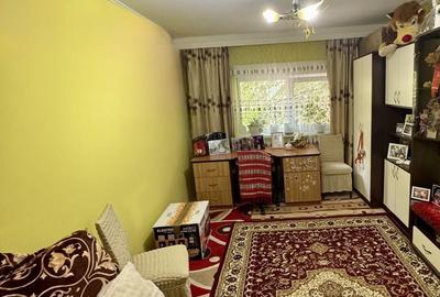 Apartament cu 2 camere decomandat în Sud