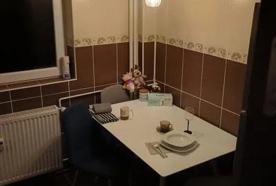 Apartament cu 2 camere semidecomandat în 1 Mai