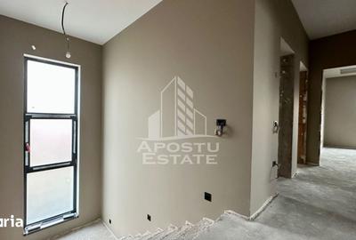 Casă cu 5 camere cu Teren 623 Mp în Ronaț - 2