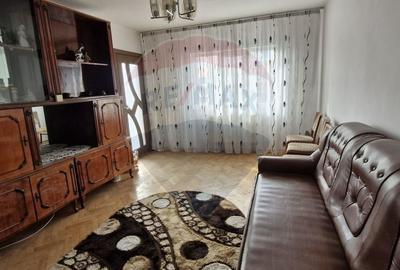 Apartament cu 3 camere în 1 Mai - 1