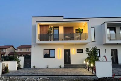 Duplex cu 4 camere cu Teren 250 Mp în Săcălaz
