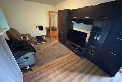 Apartament cu 2 camere decomandat în Rahova