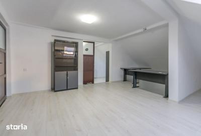 Spațiu comercial, de 35 mp, în Centrul Civic