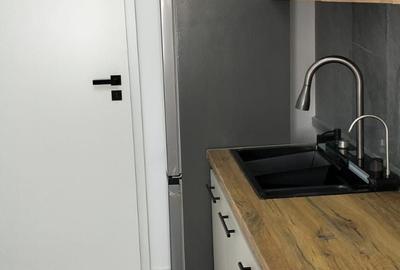 Apartament cu 2 camere decomandat în Roșu
