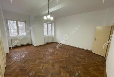 Apartament cu 4 camere decomandat în Central - 8