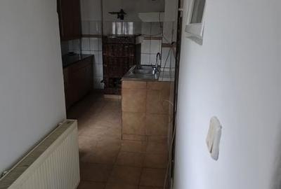 Casă cu 3 camere cu Teren 117 Mp în Central
