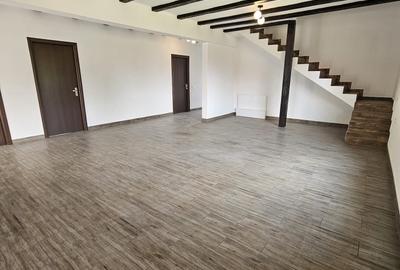 Casă cu 4 camere în Zănești