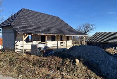 Casă cu 3 camere în Bătrâna - 7