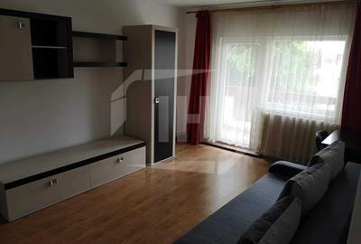 Apartament cu 3 camere decomandat, mobilat în Zorilor