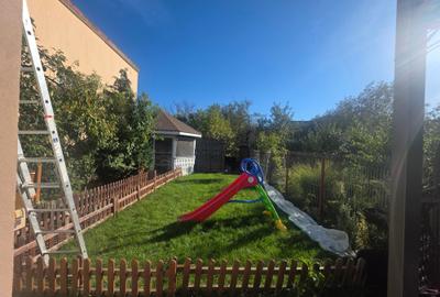 Casă cu 6 camere cu Canalizare în Mihai Eminescu - 1