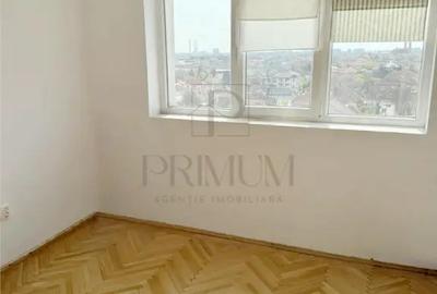 Apartament cu 3 camere semidecomandat în Olimpia-Stadion