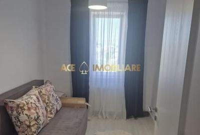 Apartament cu 3 camere în Apărătorii Patriei