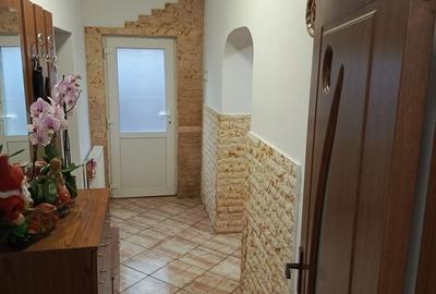 Casă cu 4 camere cu Teren 432 Mp în Central - 8