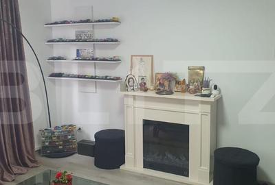 Apartament cu 3 camere semidecomandat în Central - 1