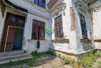 Casă individuală cu 20 camere cu Canalizare în Unirii - 2
