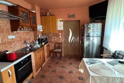 Casă spațioasă de vânzare – Corunca, zona Vatman - 4