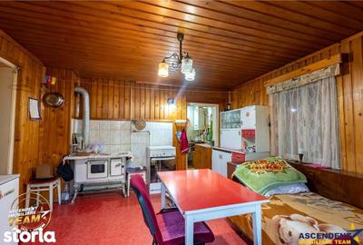 Casă cu 4 camere cu Canalizare în Central - 19