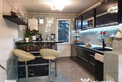 Apartament cu 4 camere decomandat în Tractorul - 7