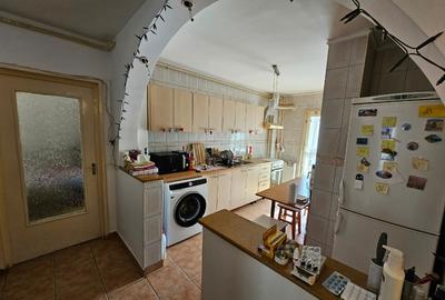 Apartament cu 3 camere decomandat în Răcădău - 7