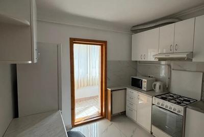 Apartament cu 3 camere de inchiriat Radauti, zona centrala ?i parcare proprie - 3