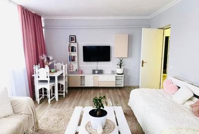 Apartament spatios de 69 mp plus doua balcoane ,zona Terra - 2