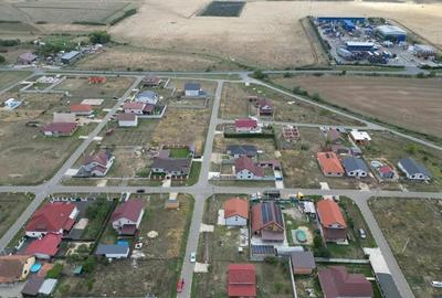 Casa la gri in Frumuseni - 11