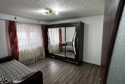 Apartament cu 2 camere decomandat în 9 Mai - 7